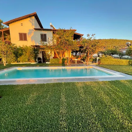 Sounio Holiday home *